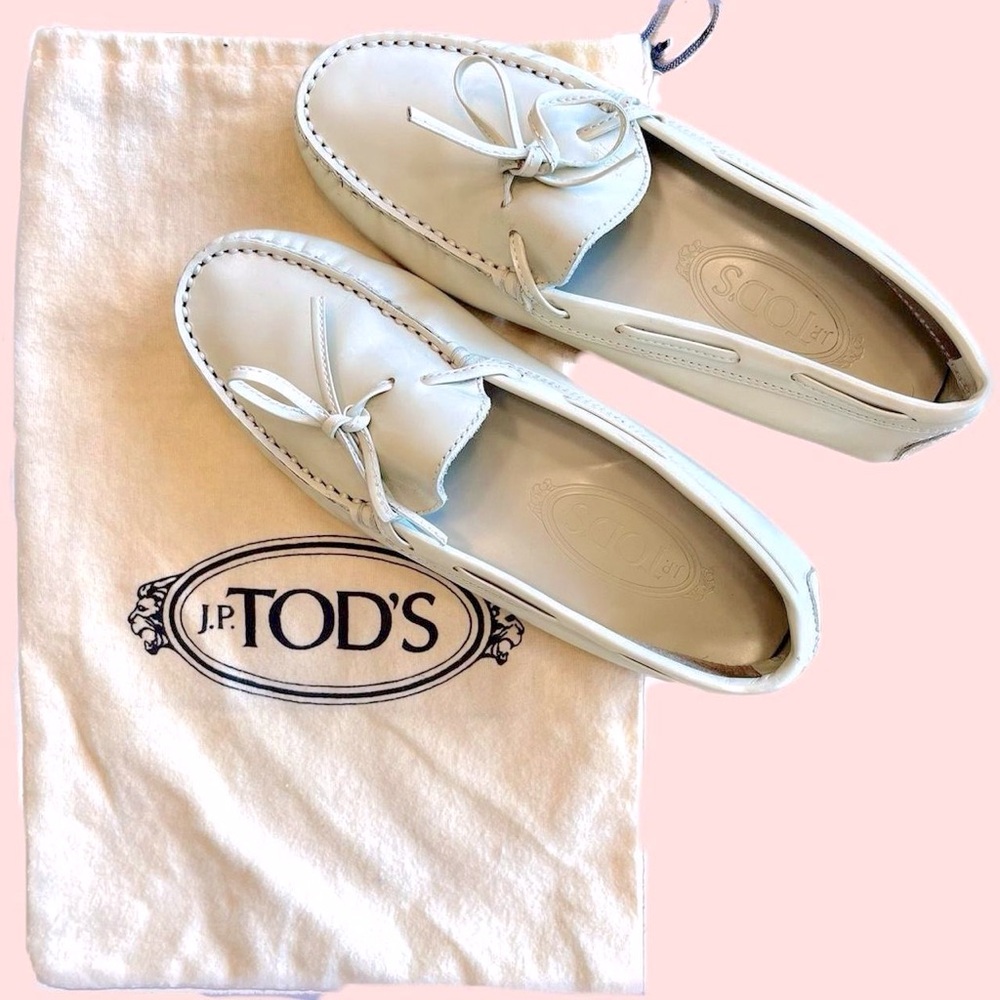 TOD’S | Cream Patent Leather Driving Shoes